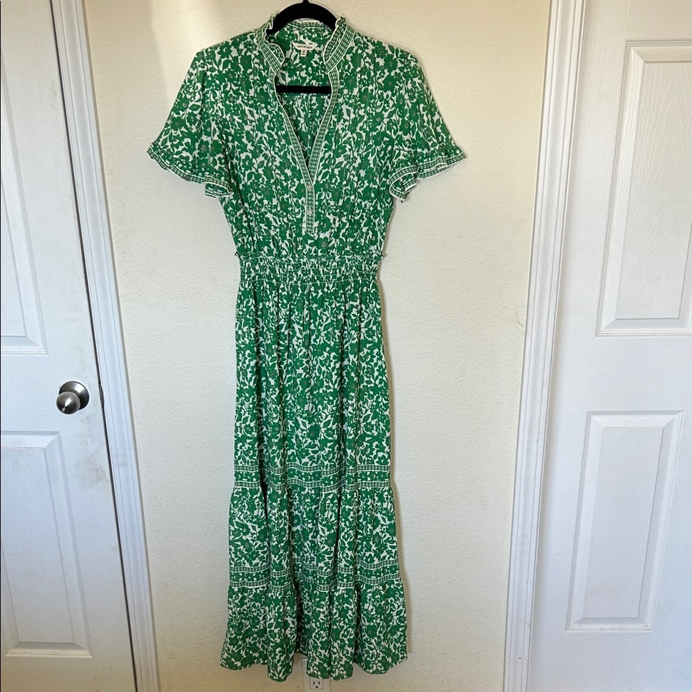 Max Studio Green and White Floral Midi Dress
